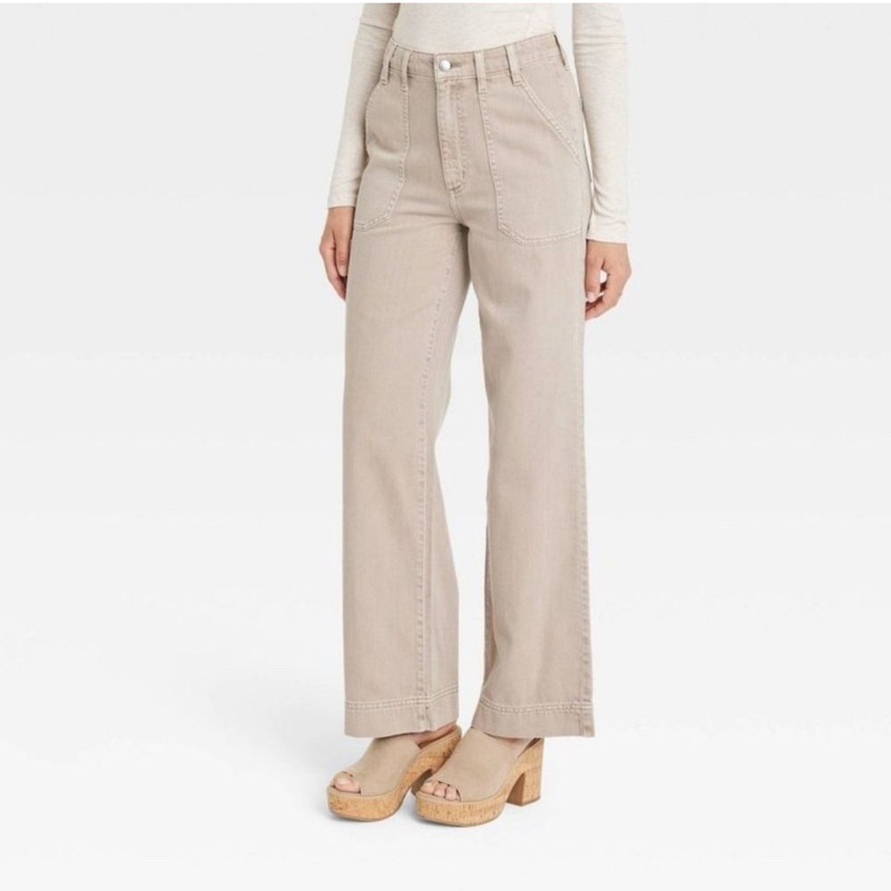 NWT Universal Thread High-Rise Wide-Leg jeans in Khaki